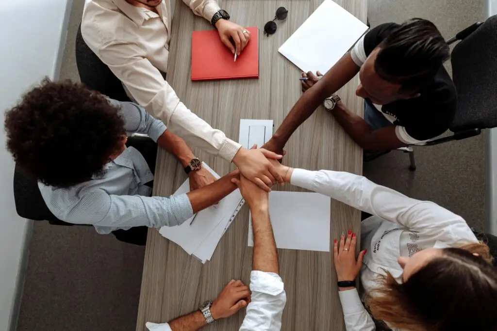 Team collaboration during a leadership delegation meeting